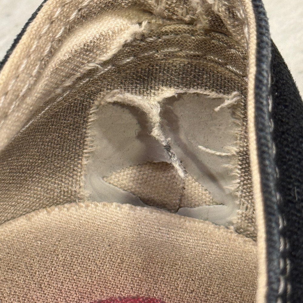 Converse Chuck 70 CDG Sneakers Mens 8 Black Play Comme des Garcons Heart *FLAW - Picture 13 of 13